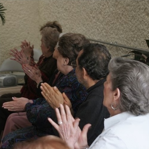 Descansa en una casa de retiro